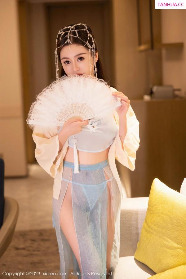   [XiuRen]高清写真图 2023.10.16 No.7514 唐宁宁 古装美腿第6张图片